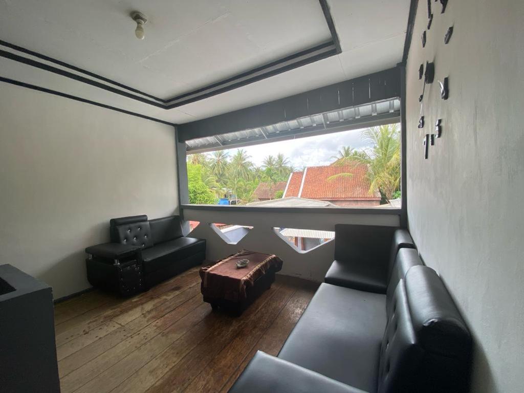 Krui Saejadi Surf&Stay Bagian luar foto