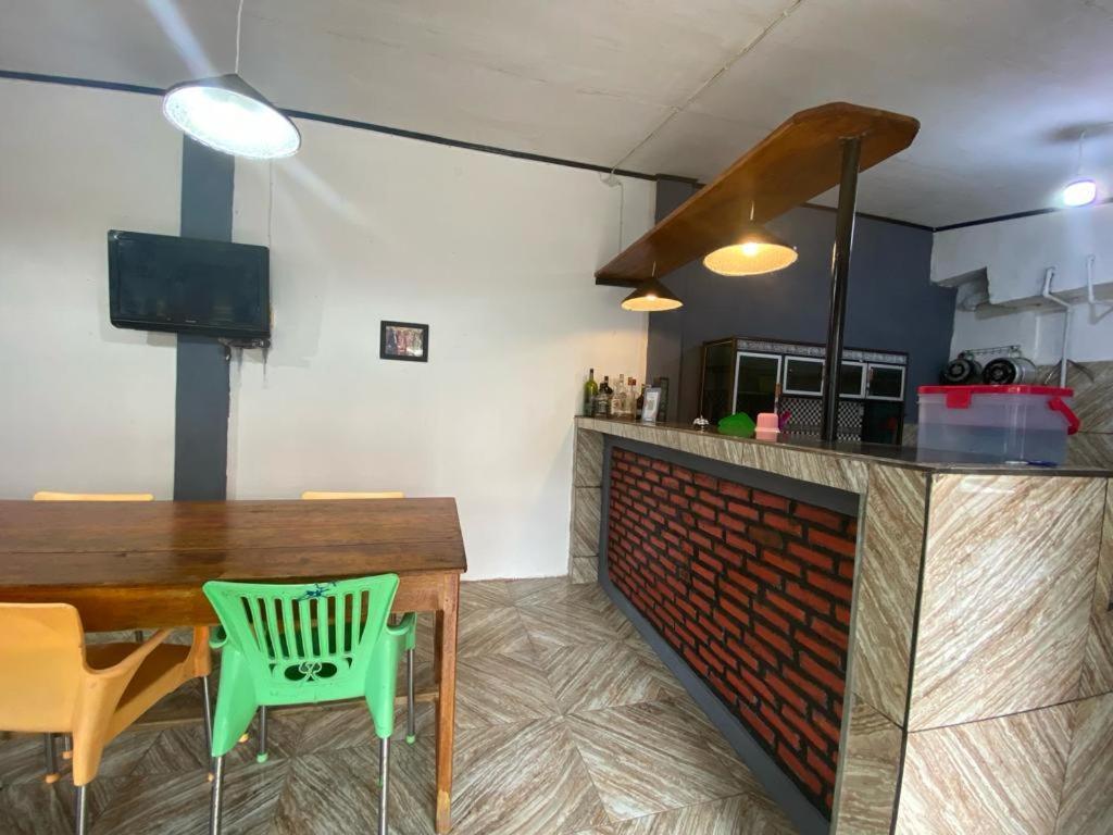 Krui Saejadi Surf&Stay Bagian luar foto
