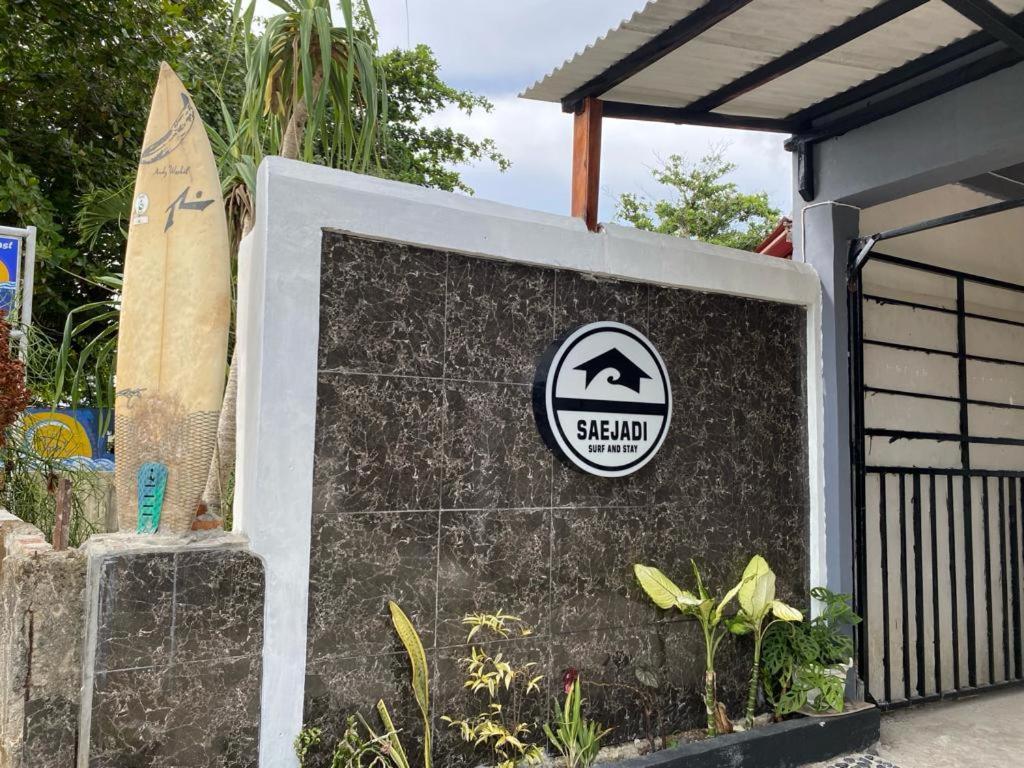 Krui Saejadi Surf&Stay Bagian luar foto